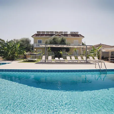Aparthotel Mirsini Studios & Apartments