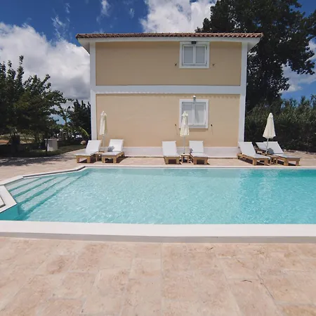 Mirsini Studios & Apartments Aparthotel 2*