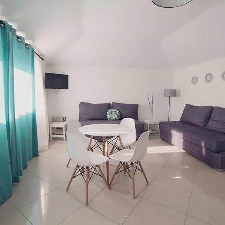 Aparthotel Mirsini Studios & Apartments 2*