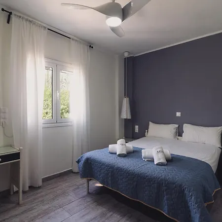Mirsini Studios & Apartments 2*